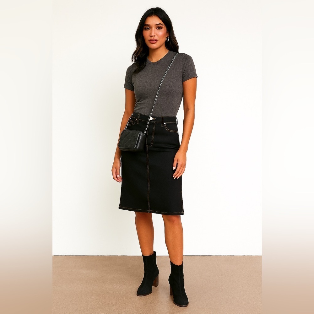 Stradivarius Denim Skirt Size Small